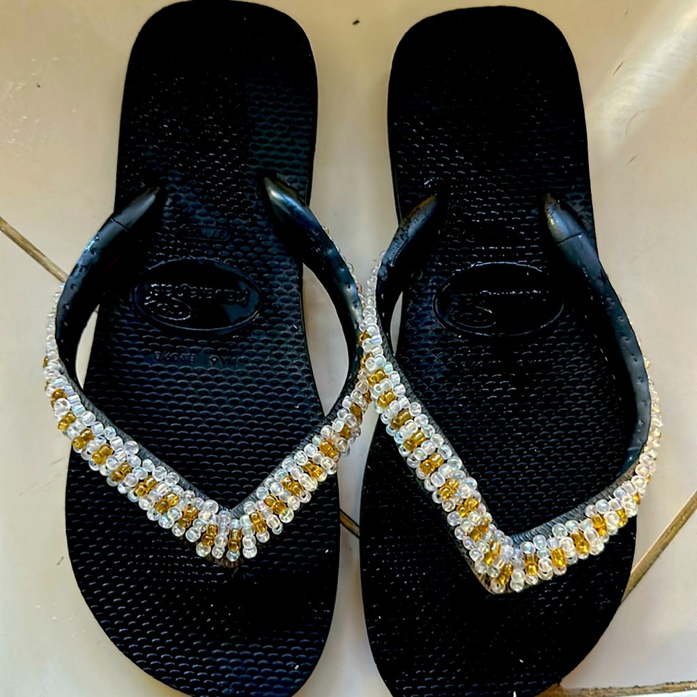Havianas rare beaded flip flop sandal 37-38